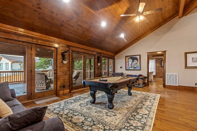 260 Lakeside Lodge Lane, Spring City, TN 37381