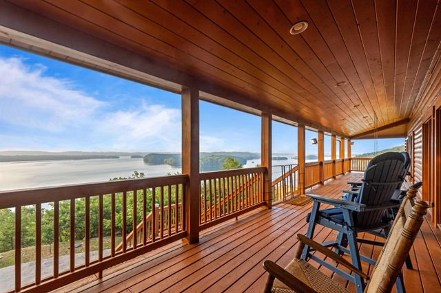 260 Lakeside Lodge Lane, Spring City, TN 37381