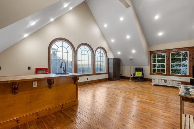 260 Lakeside Lodge Lane, Spring City, TN 37381