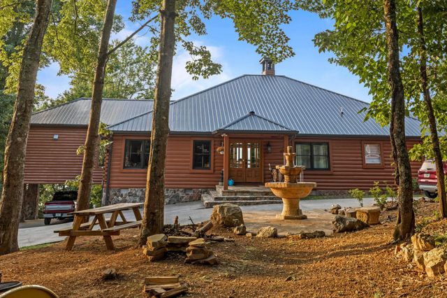 260 Lakeside Lodge Lane, Spring City, TN 37381