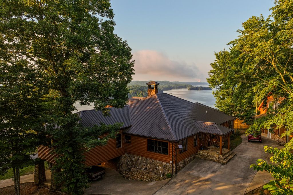 260 Lakeside Lodge Lane, Spring City, TN 37381