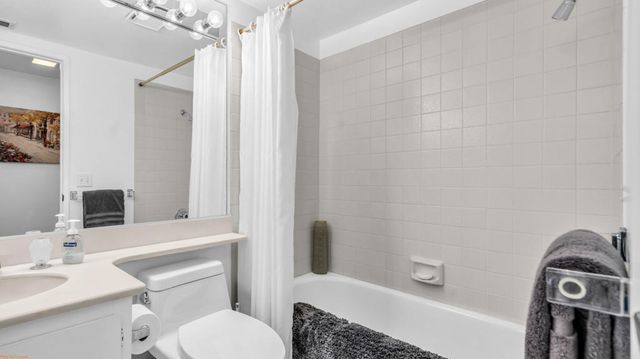 41755 Woodhaven Drive E, Palm Desert, CA 92211