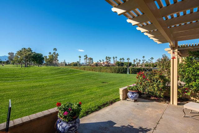 41755 Woodhaven Drive E, Palm Desert, CA 92211