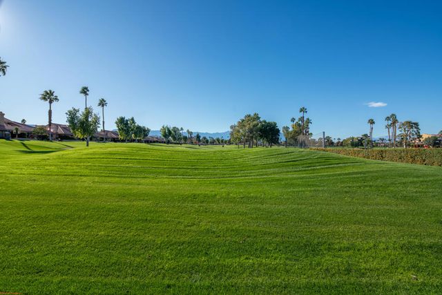 41755 Woodhaven Drive E, Palm Desert, CA 92211