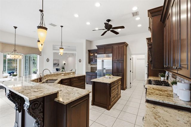 18655 AVENUE CAPRI, Lutz, FL 33558