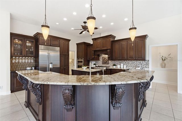 18655 AVENUE CAPRI, Lutz, FL 33558