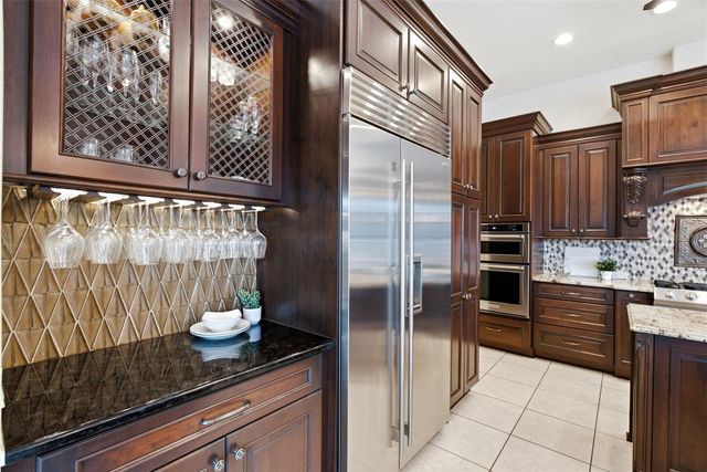 18655 AVENUE CAPRI, Lutz, FL 33558