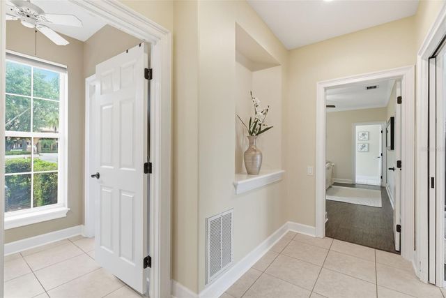 18655 AVENUE CAPRI, Lutz, FL 33558