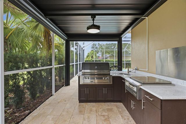 18655 AVENUE CAPRI, Lutz, FL 33558