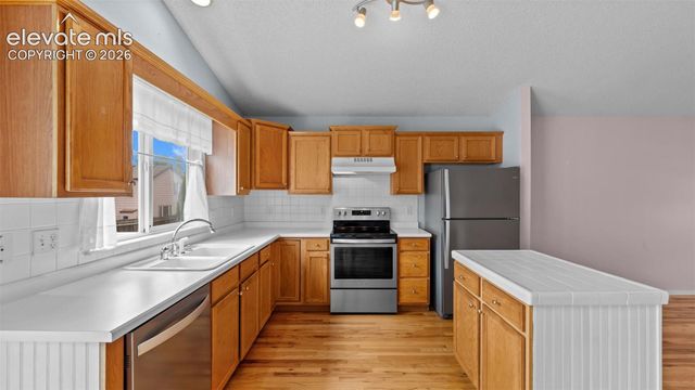 6020 Fossil Drive, Colorado Springs, CO 80923