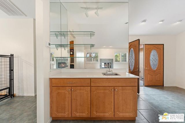 39850 Regency Way, Palm Desert, CA 92211