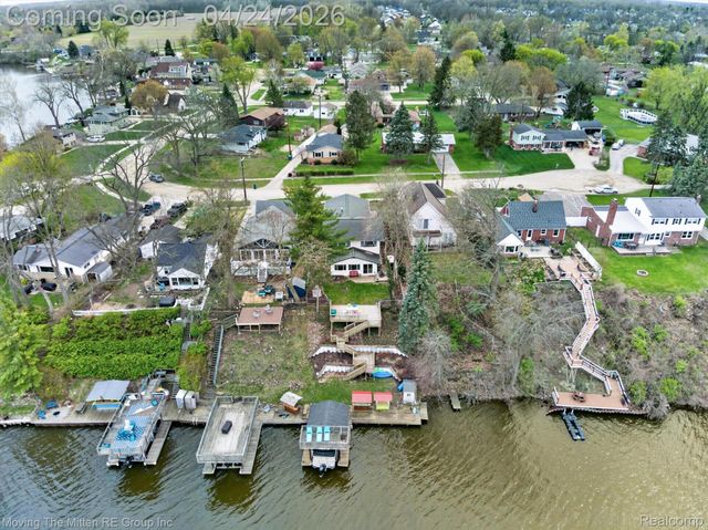 48470 Ormond Drive, Van Buren Charter Township, MI 48111