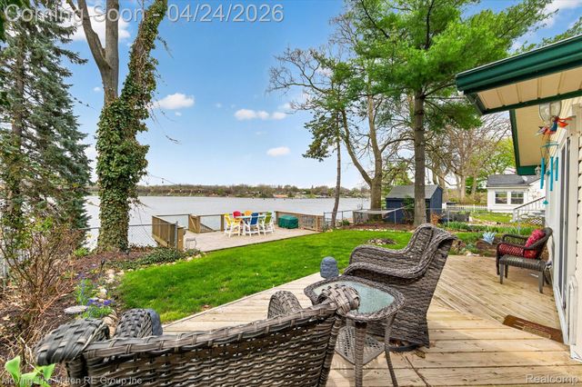48470 Ormond Drive, Van Buren Charter Township, MI 48111
