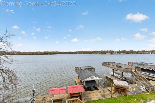 48470 Ormond Drive, Van Buren Charter Township, MI 48111
