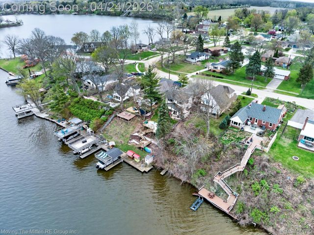 48470 Ormond Drive, Van Buren Charter Township, MI 48111