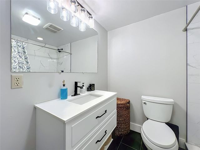 719 CHEROKEE CIRCLE, Sanford, FL 32773
