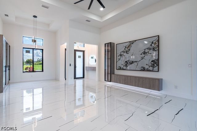 1902 NE 13th PL, Cape Coral, FL 33909