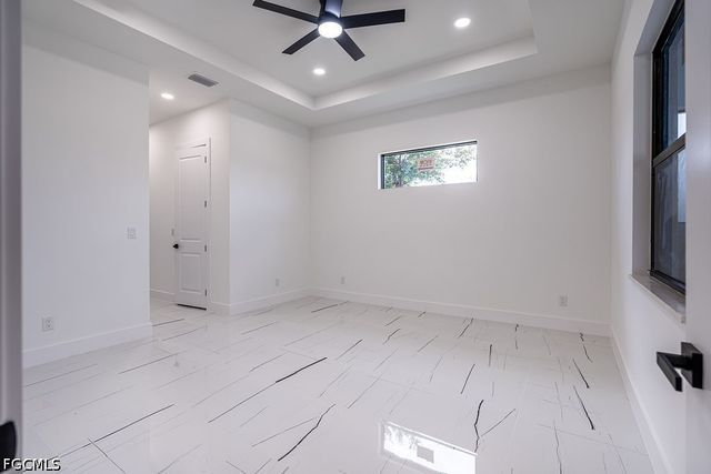 1902 NE 13th PL, Cape Coral, FL 33909
