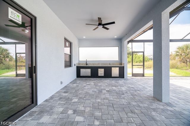 1902 NE 13th PL, Cape Coral, FL 33909