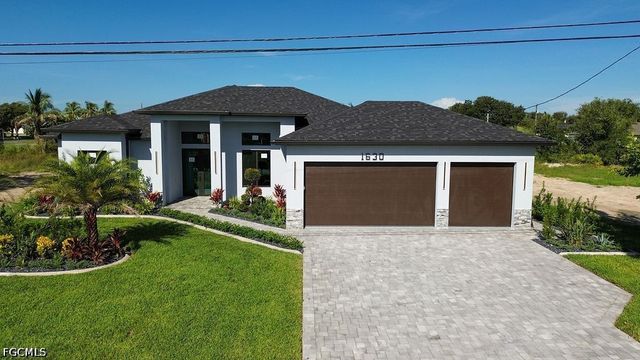 1902 NE 13th PL, Cape Coral, FL 33909