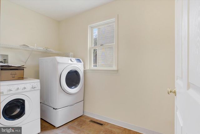 576 KELKER ST, Oberlin, PA 17113