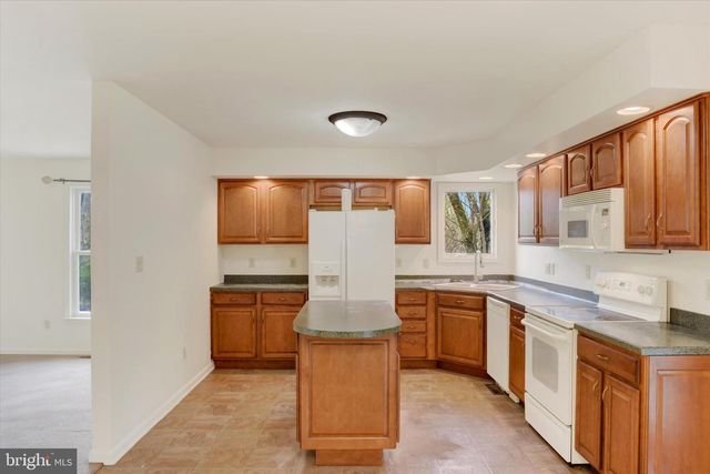 576 KELKER ST, Oberlin, PA 17113