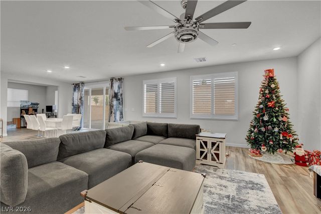 8401 Waterwood Street, Las Vegas, NV 89166