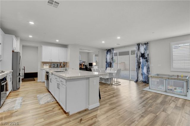 8401 Waterwood Street, Las Vegas, NV 89166