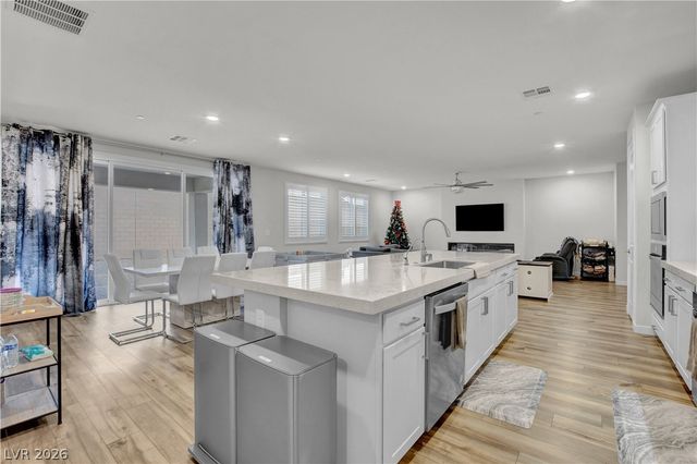 8401 Waterwood Street, Las Vegas, NV 89166