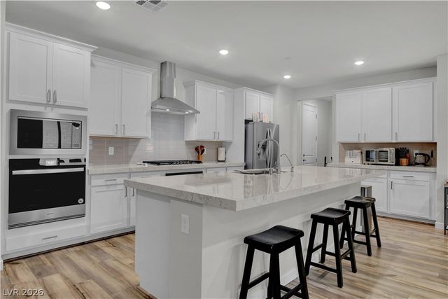 8401 Waterwood Street, Las Vegas, NV 89166