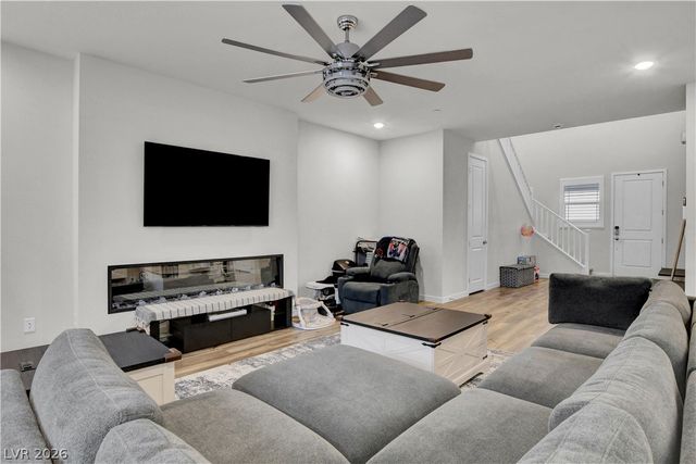 8401 Waterwood Street, Las Vegas, NV 89166