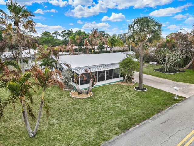 1180 NE Crescent Street, Jensen Beach, FL 34957
