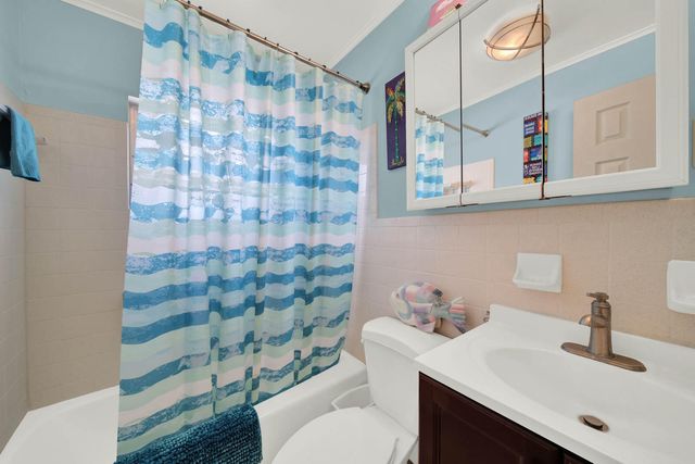 1180 NE Crescent Street, Jensen Beach, FL 34957