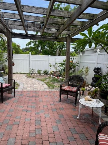 1180 NE Crescent Street, Jensen Beach, FL 34957