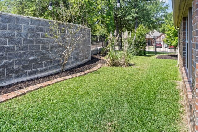 6315 Fannin Drive, Arlington, TX 76001