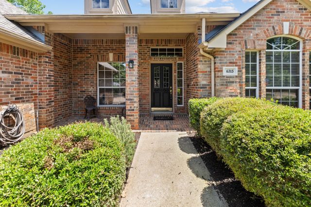 6315 Fannin Drive, Arlington, TX 76001
