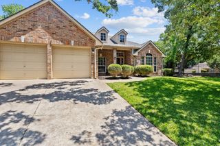 6315 Fannin Drive, Arlington, TX 76001