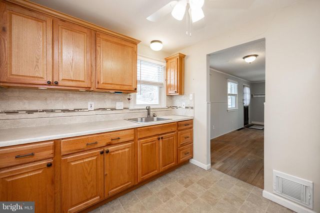 746 N HANOVER ST, Pottstown, PA 19464