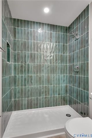 7276 Alpen Ln, Hanover, VA 23111