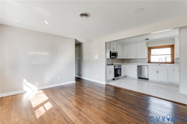 7276 Alpen Ln, Hanover, VA 23111