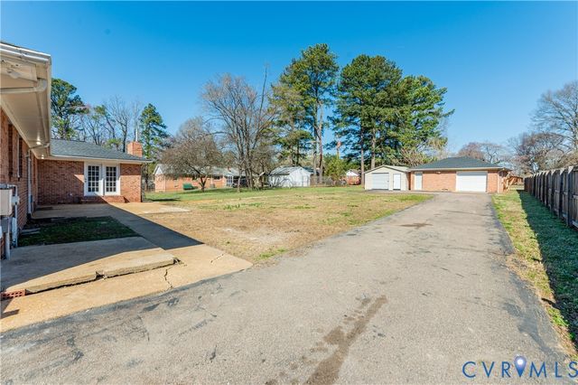 7276 Alpen Ln, Hanover, VA 23111