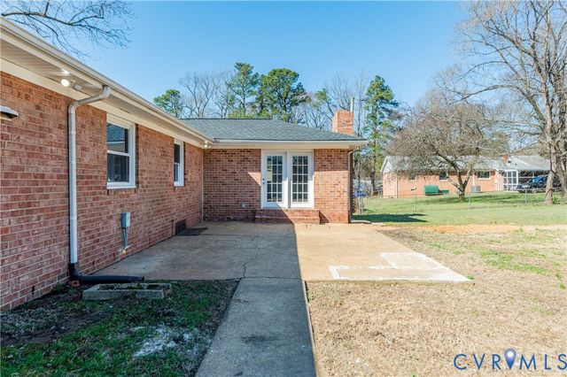 7276 Alpen Ln, Hanover, VA 23111