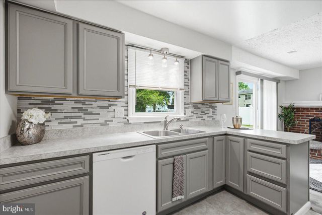 10955 BEECHWOOD CT, Waldorf, MD 20601