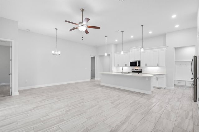 304 N Jungle Road, Geneva, FL 32732