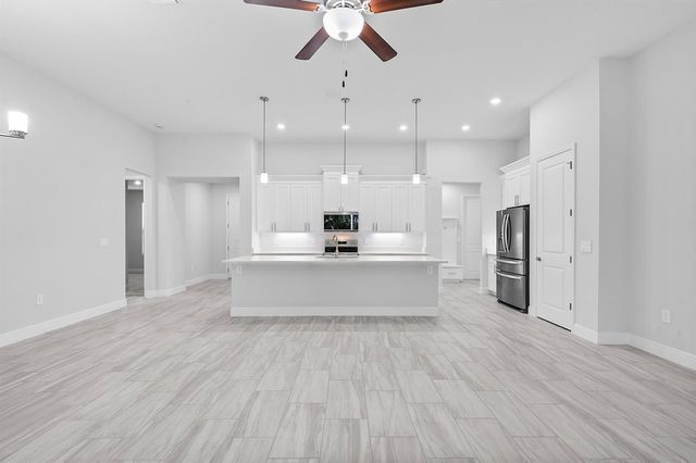 304 N Jungle Road, Geneva, FL 32732