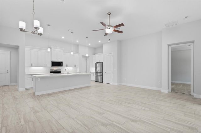 304 N Jungle Road, Geneva, FL 32732