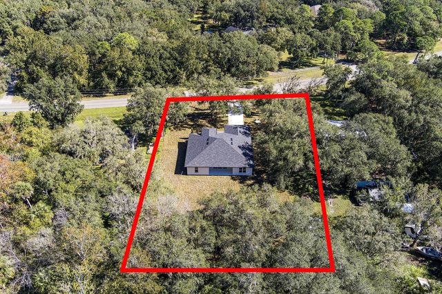 304 N Jungle Road, Geneva, FL 32732