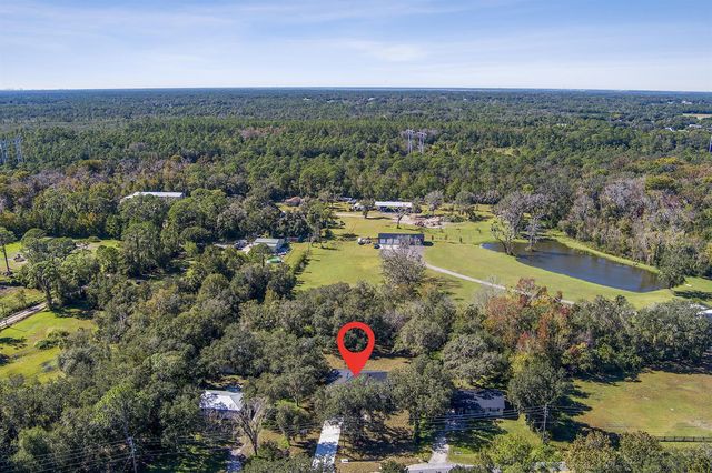304 N Jungle Road, Geneva, FL 32732