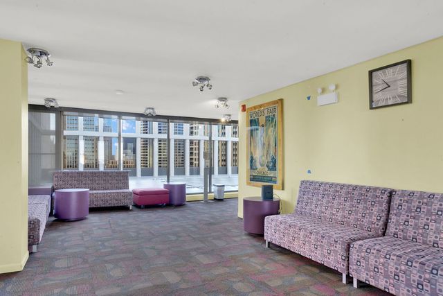 100 E Walton Street 17C, Chicago, IL 60611