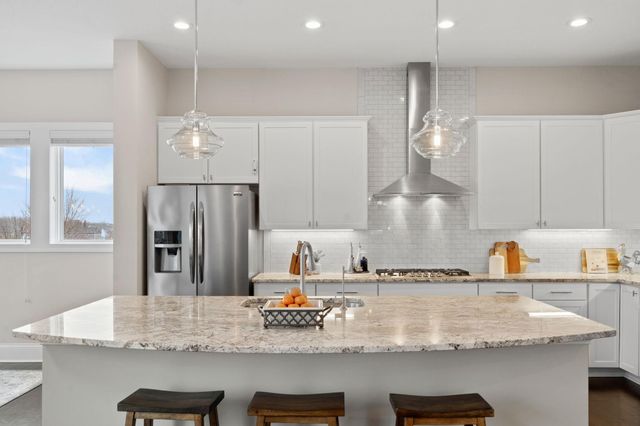 6015 Kimberly Lane N, Plymouth, MN 55446